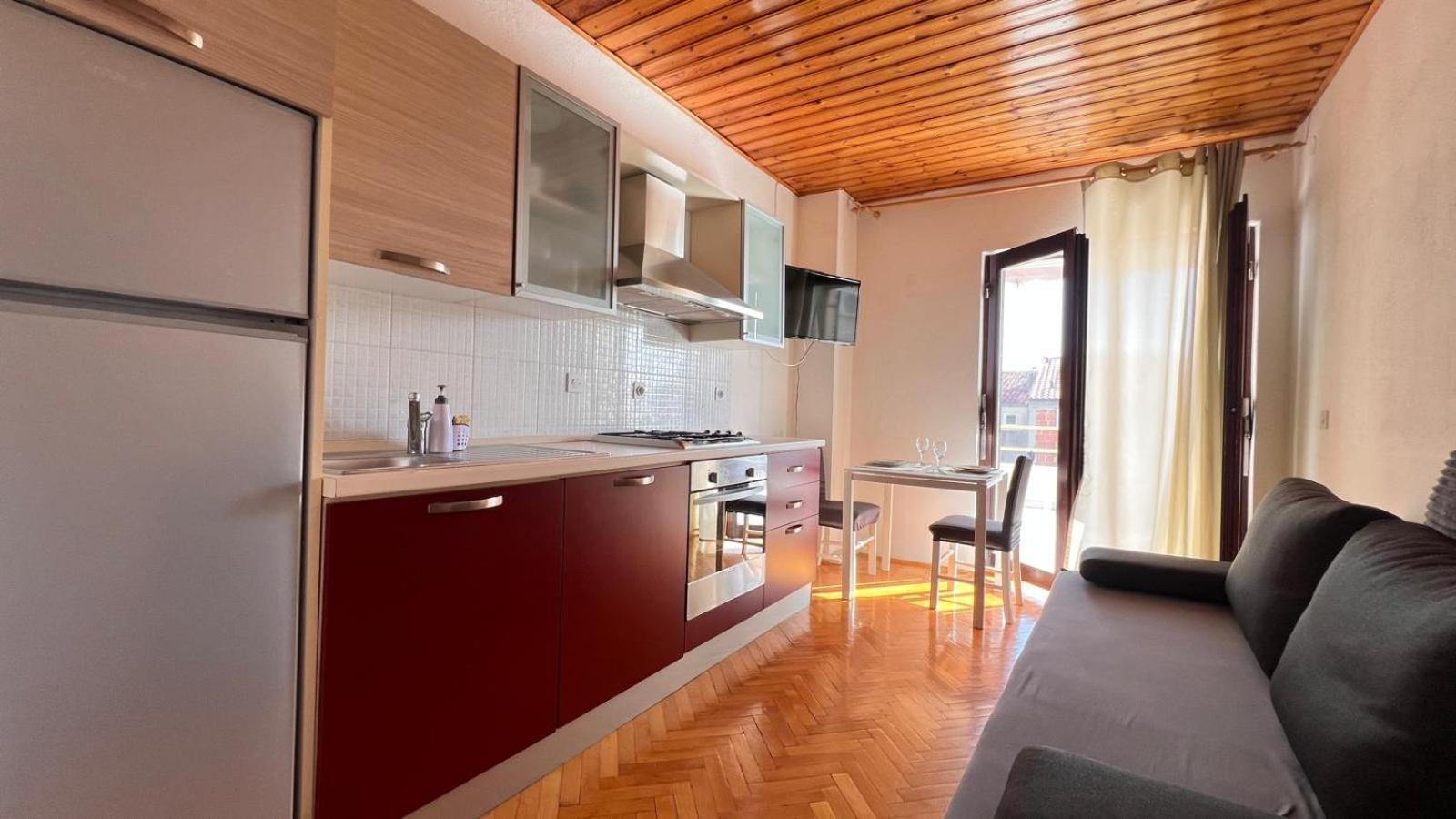 Apartment Kuba Makarska Exterior foto